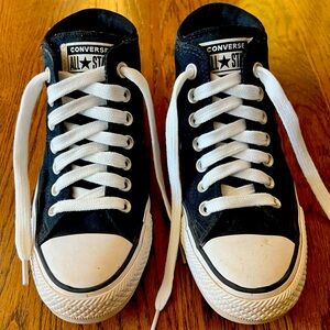 Girls Black Converse High Top Shoes Size 7